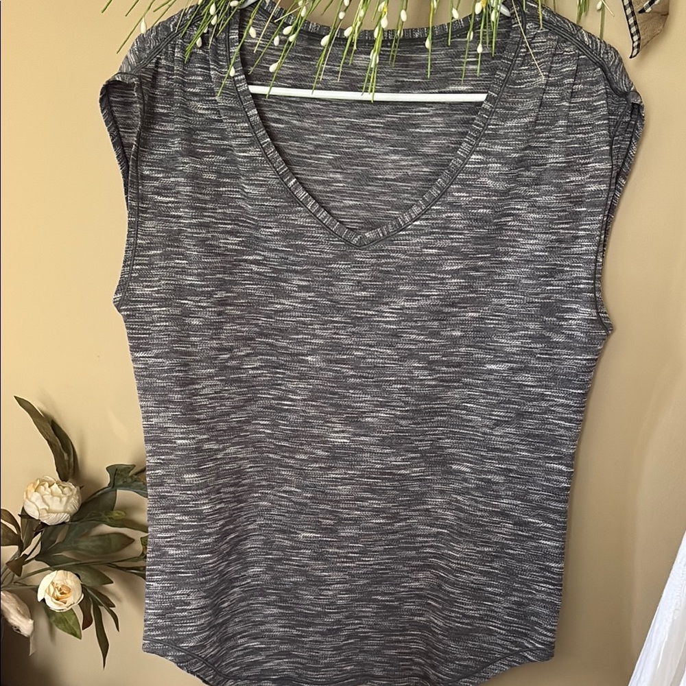 Lululemon Athletica Gray Sleeveless Muscle Tee